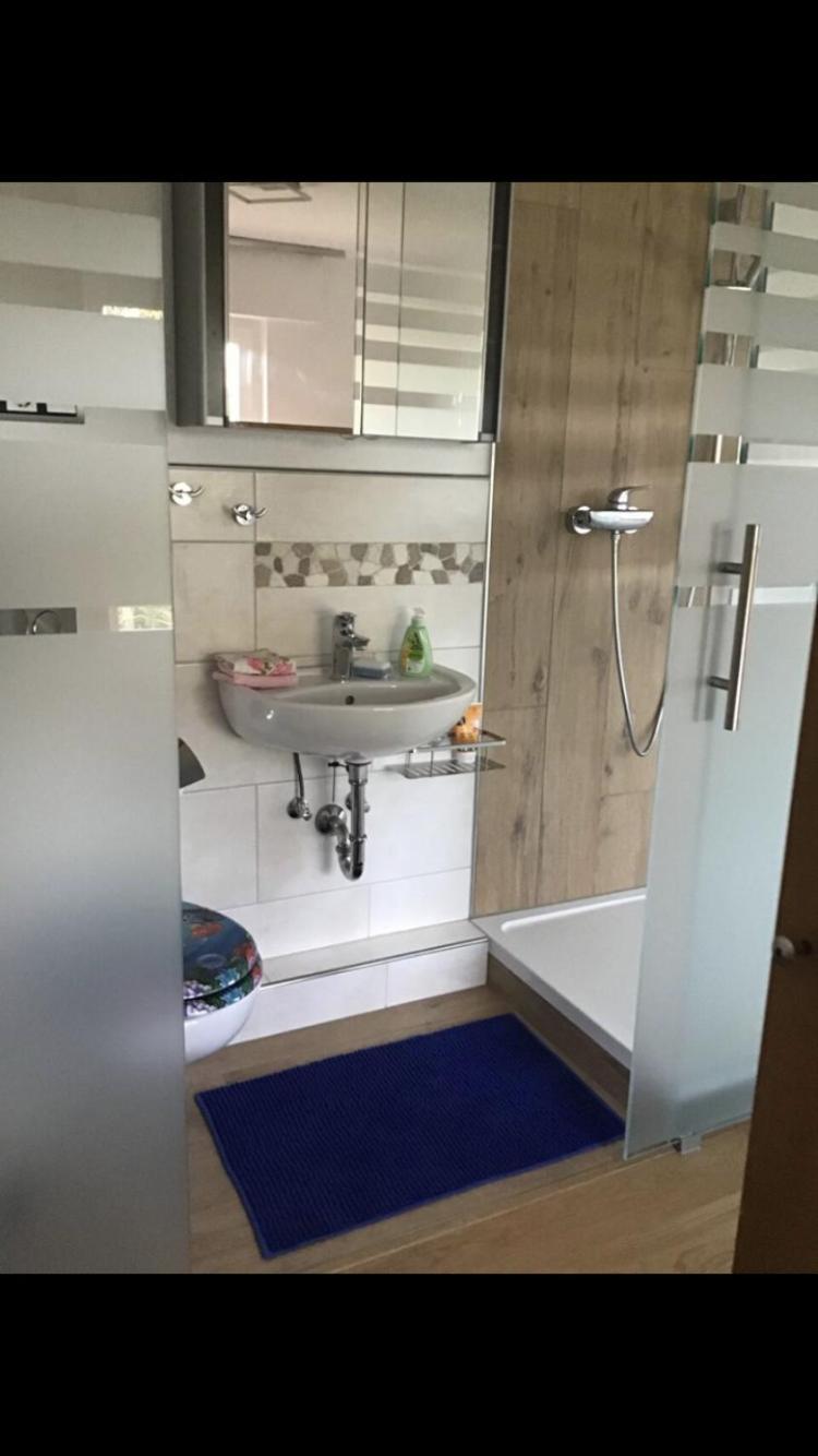 Aussichtszimmer Mit Modernem Glasbad Und Balkon 코블렌츠 외부 사진